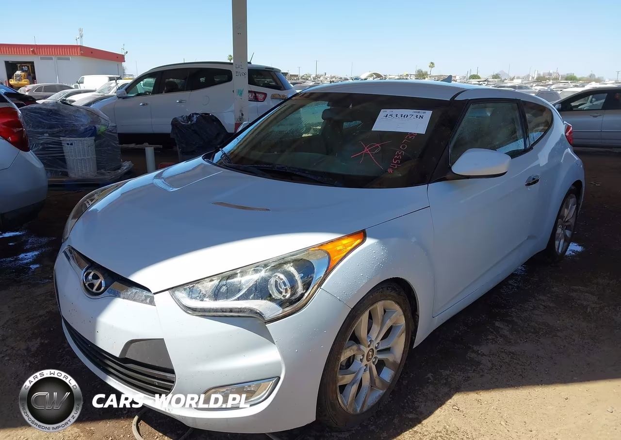 2015 Hyundai Veloster Flex VIN:KMHTC6AD9FU218573 - 2