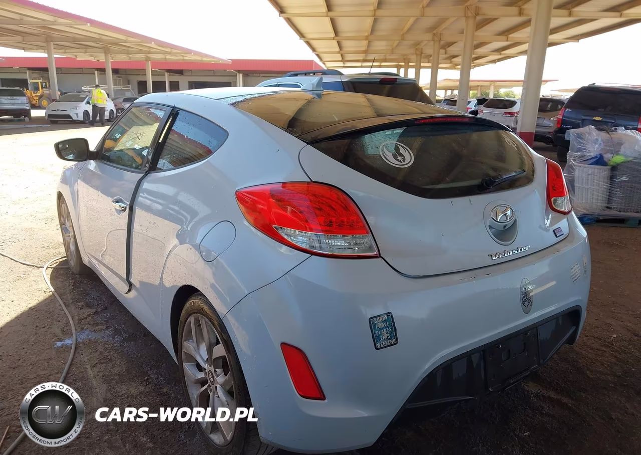 2015 Hyundai Veloster Flex VIN:KMHTC6AD9FU218573 - 3
