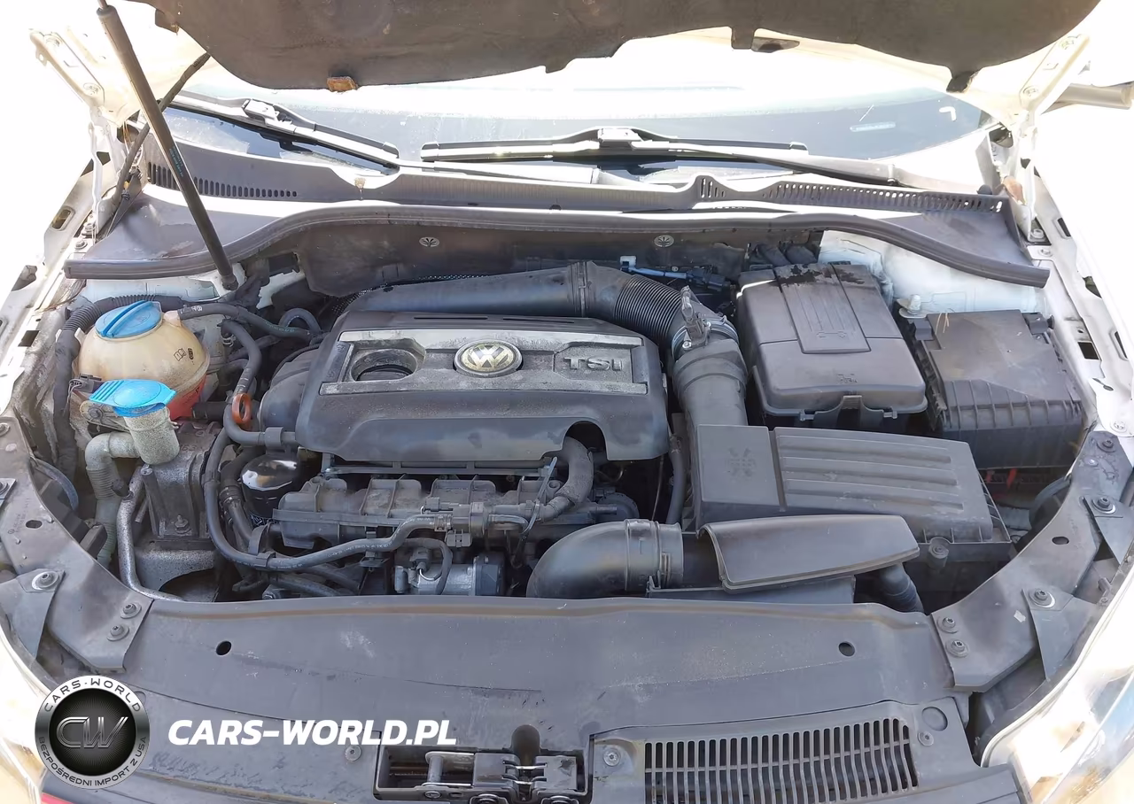 2012 Volkswagen Gti 4-Door VIN:WVWHD7AJ8CW204702 - 10