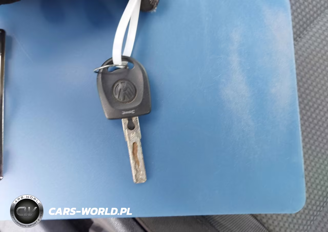 2010 Volkswagen Jetta S VIN:3VWJZ7AJXAM021086 - 11