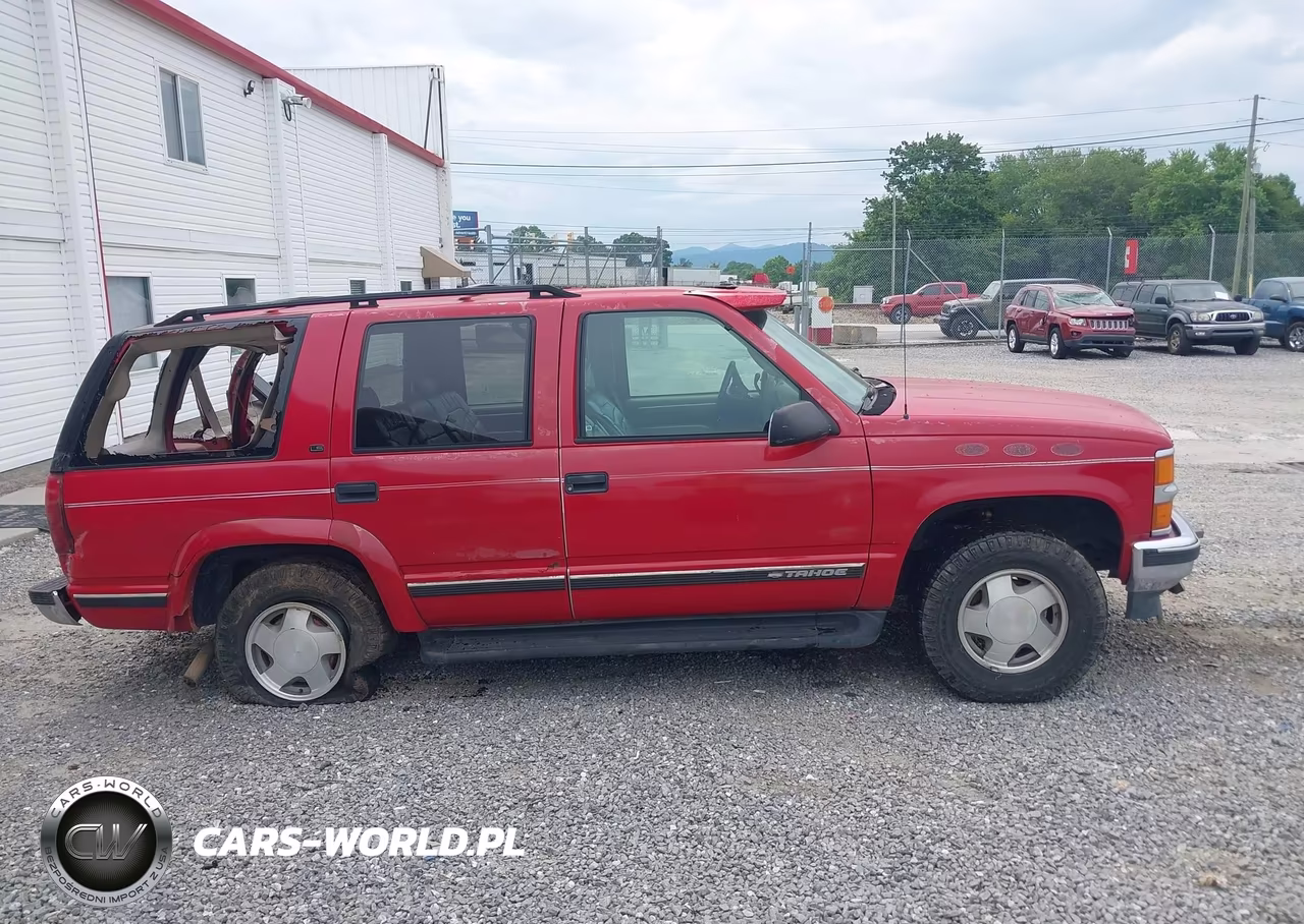 1999 Chevrolet Tahoe Ls VIN:1GNEK13R4XJ345351 - 12