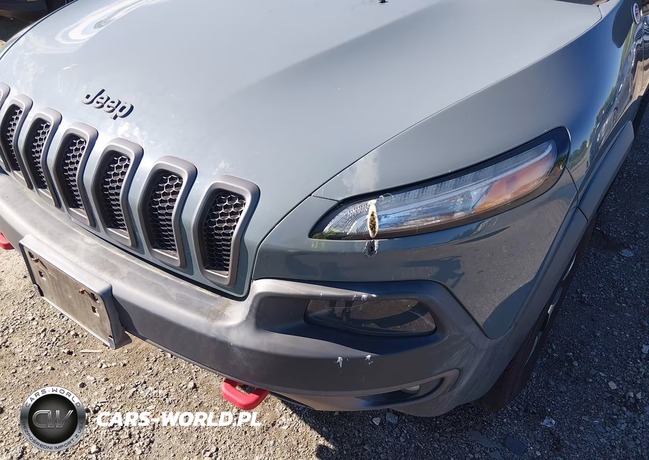 2015 Jeep Cherokee Trailhawk VIN:1C4PJMBS8FW625799 - 6