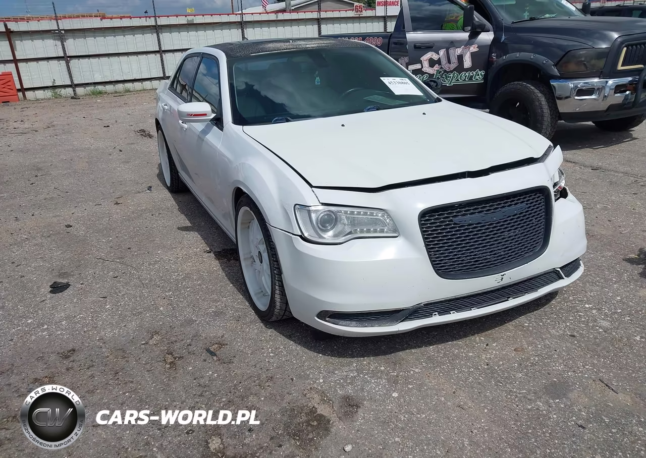 2017 Chrysler 300 Limited