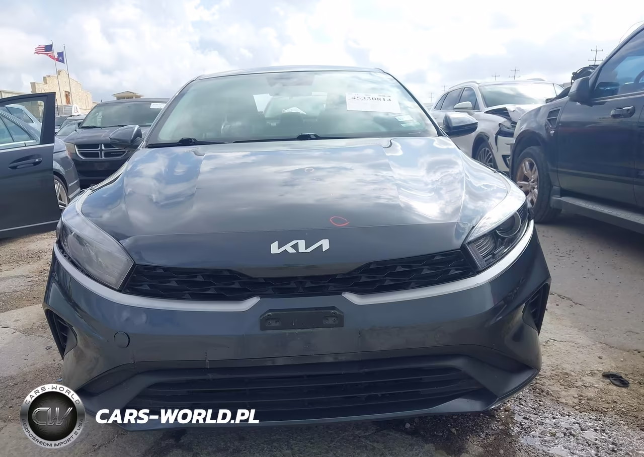 2024 Kia Forte Lxs VIN:3KPF24ADXRE771289 - 12