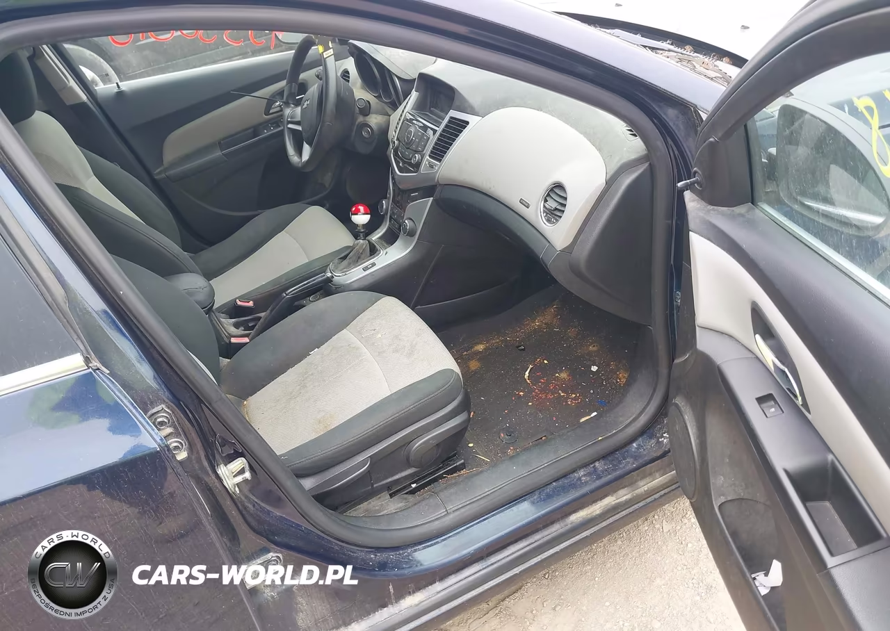 2011 Chevrolet Cruze Ls VIN:1G1PD5SH8B7212862 - 5