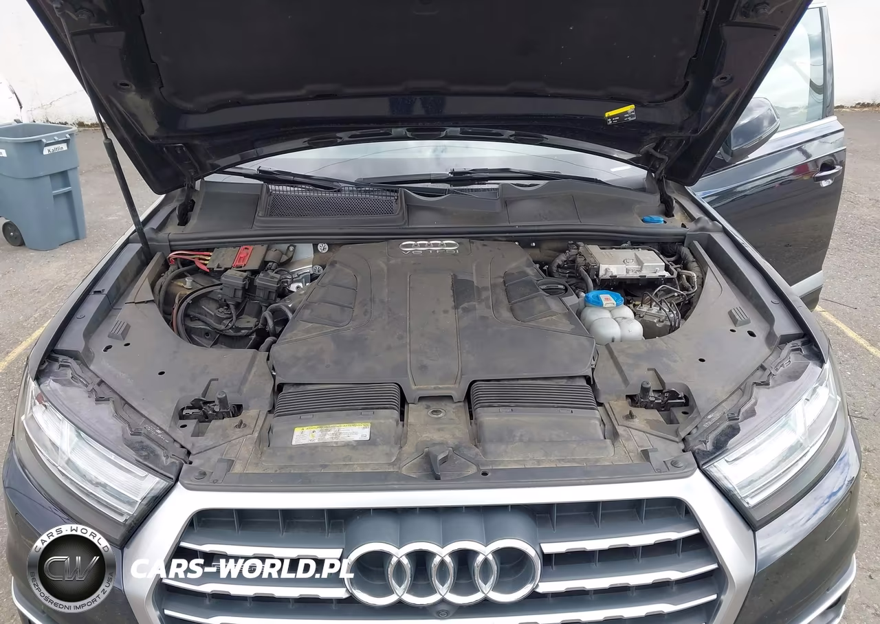 2017 Audi Q7 3.0T Premium VIN:WA1LAAF76HD027786 - 10