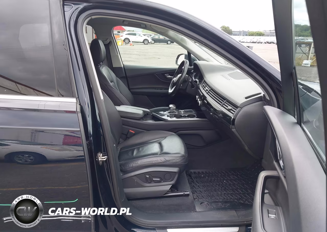 2017 Audi Q7 3.0T Premium VIN:WA1LAAF76HD027786 - 5