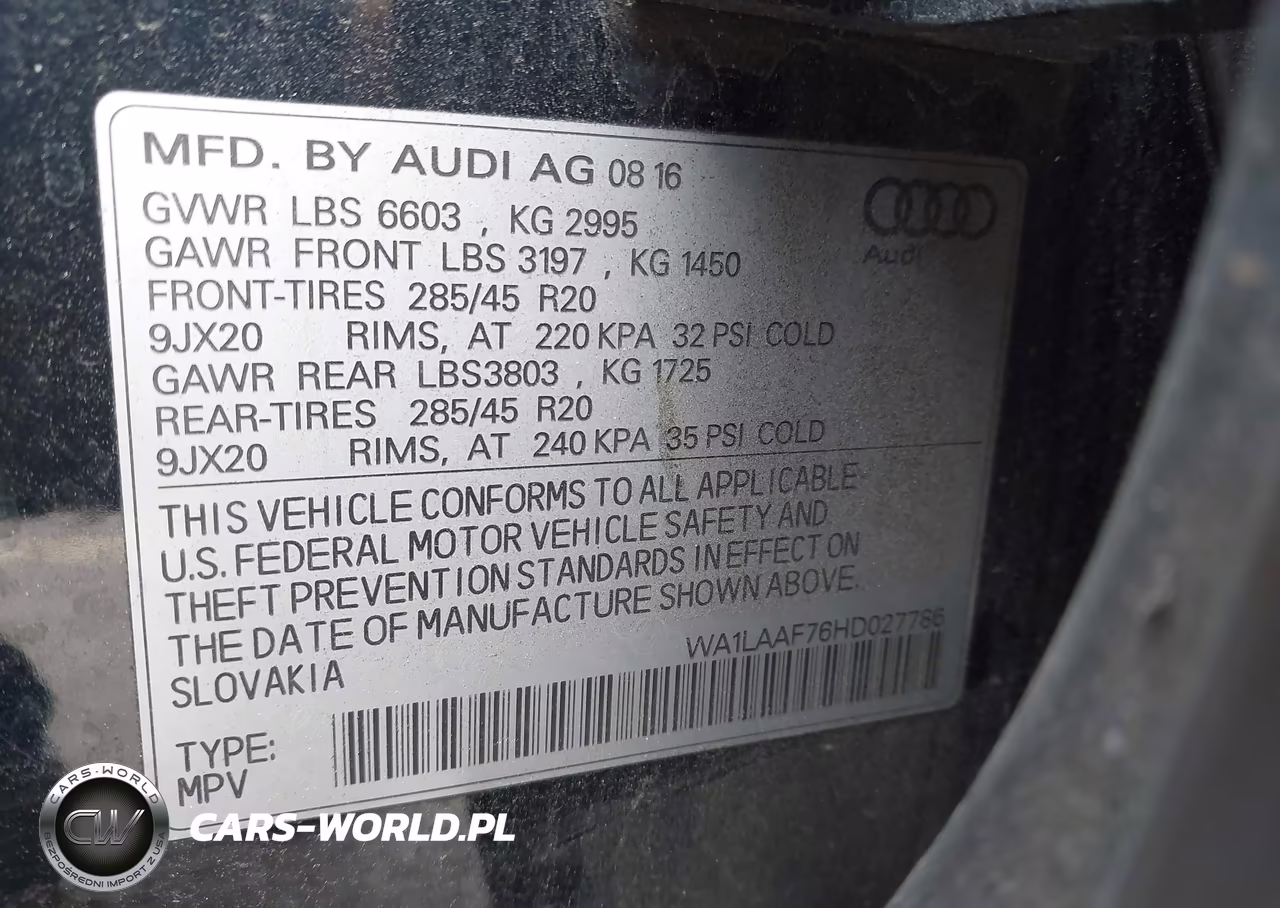 2017 Audi Q7 3.0T Premium VIN:WA1LAAF76HD027786 - 9
