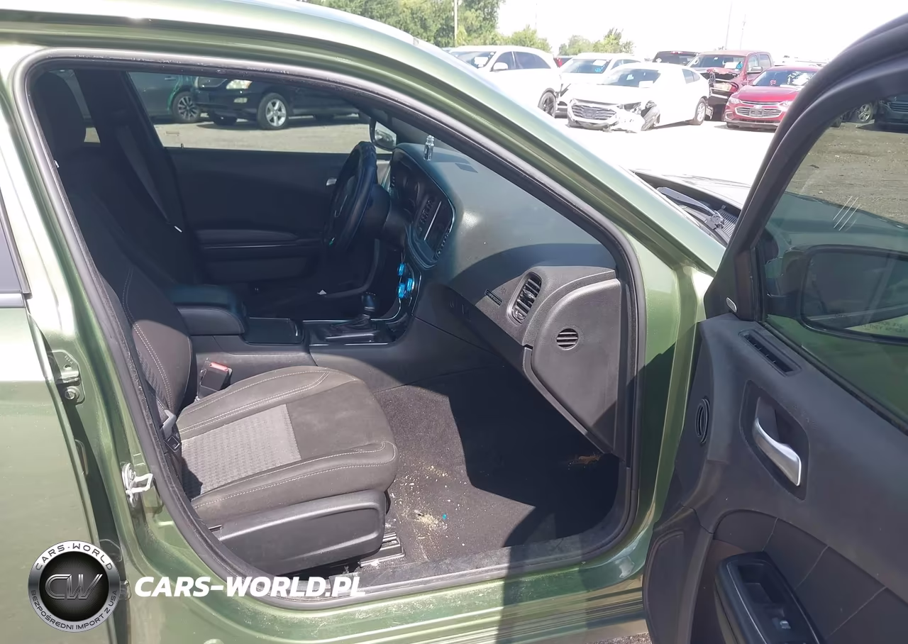 2019 Dodge Charger Sxt Awd VIN:2C3CDXJGXKH743273 - 5