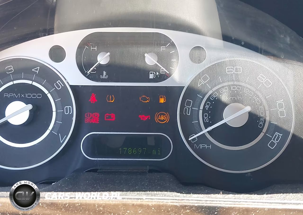 2008 Mercury Sable Premier VIN:1MEHM42W68G623379 - 7