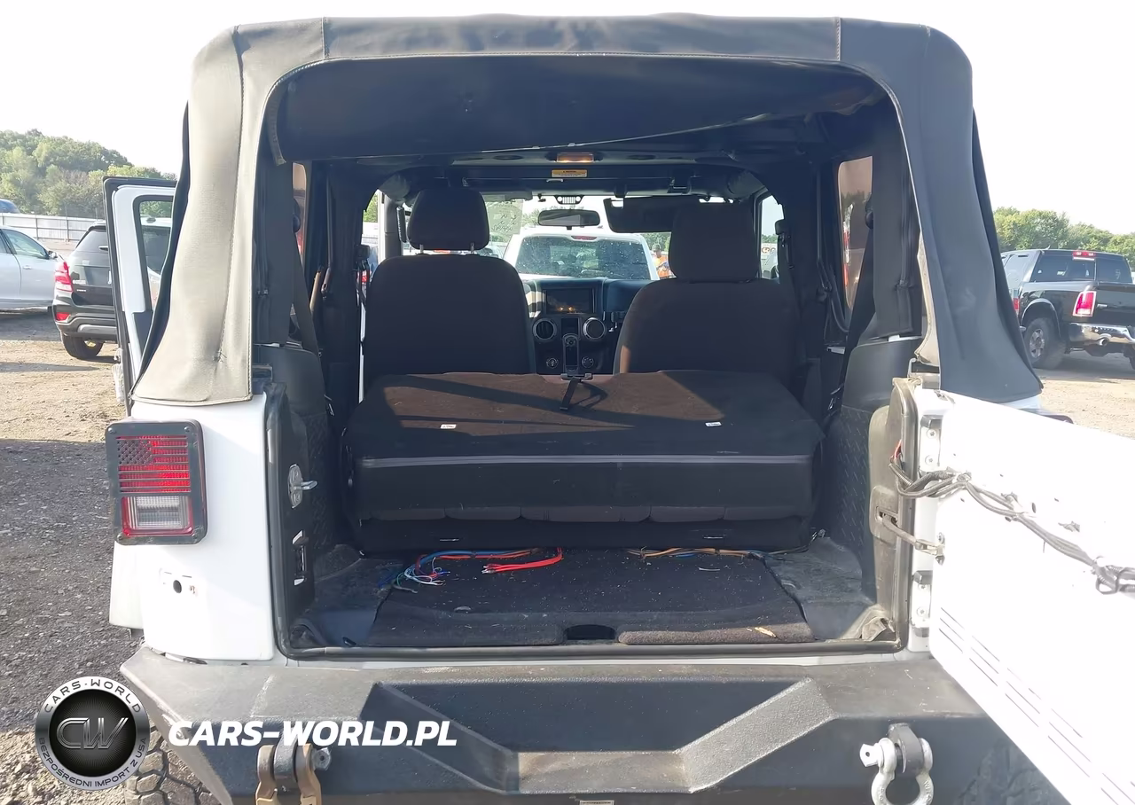 2013 Jeep Wrangler Sport VIN:1C4AJWAG8DL516482 - 18