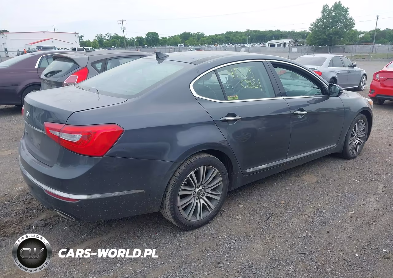 2015 Kia Cadenza Premium VIN:KNALN4D71F5172673 - 4