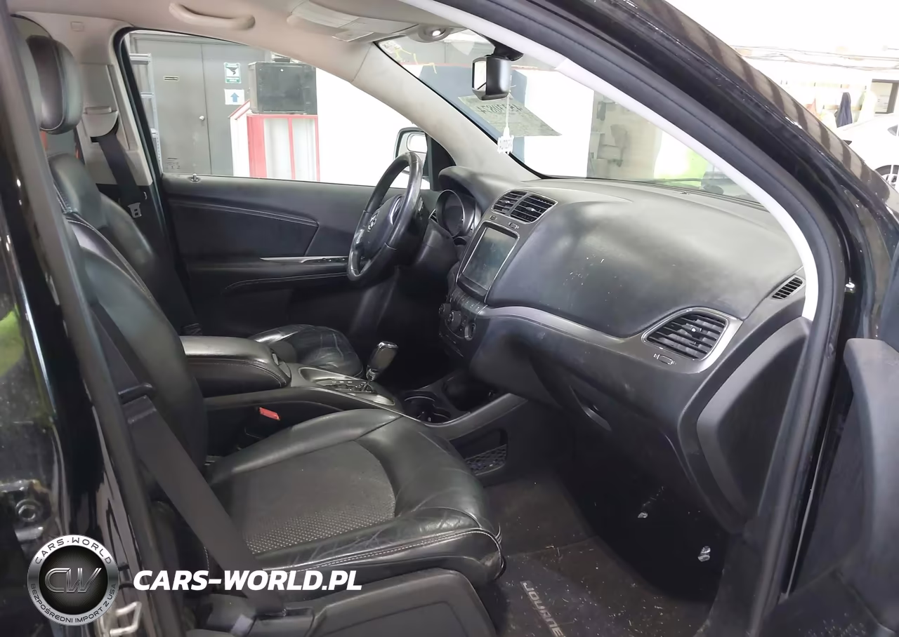 2016 Dodge Journey Crossroad Plus VIN:3C4PDDGG8GT245669 - 5