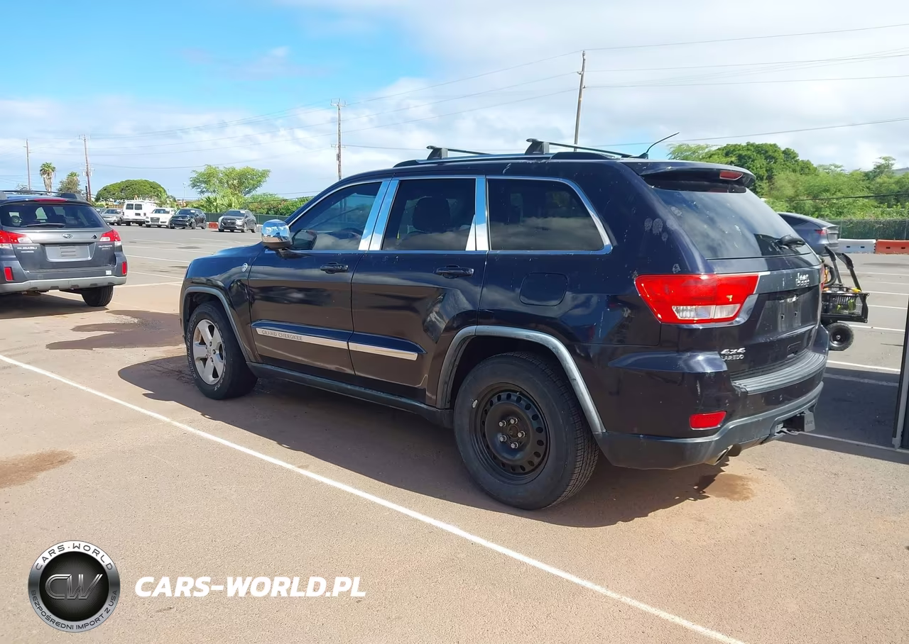 2011 Jeep Grand Cherokee Laredo VIN:1J4RR4GT5BC625056 - 3