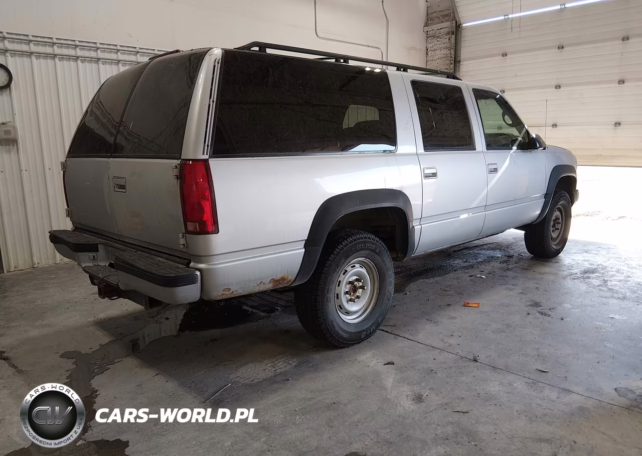 1997 Chevrolet Suburban 1500 VIN:3GNFK16RXVG186348 - 4