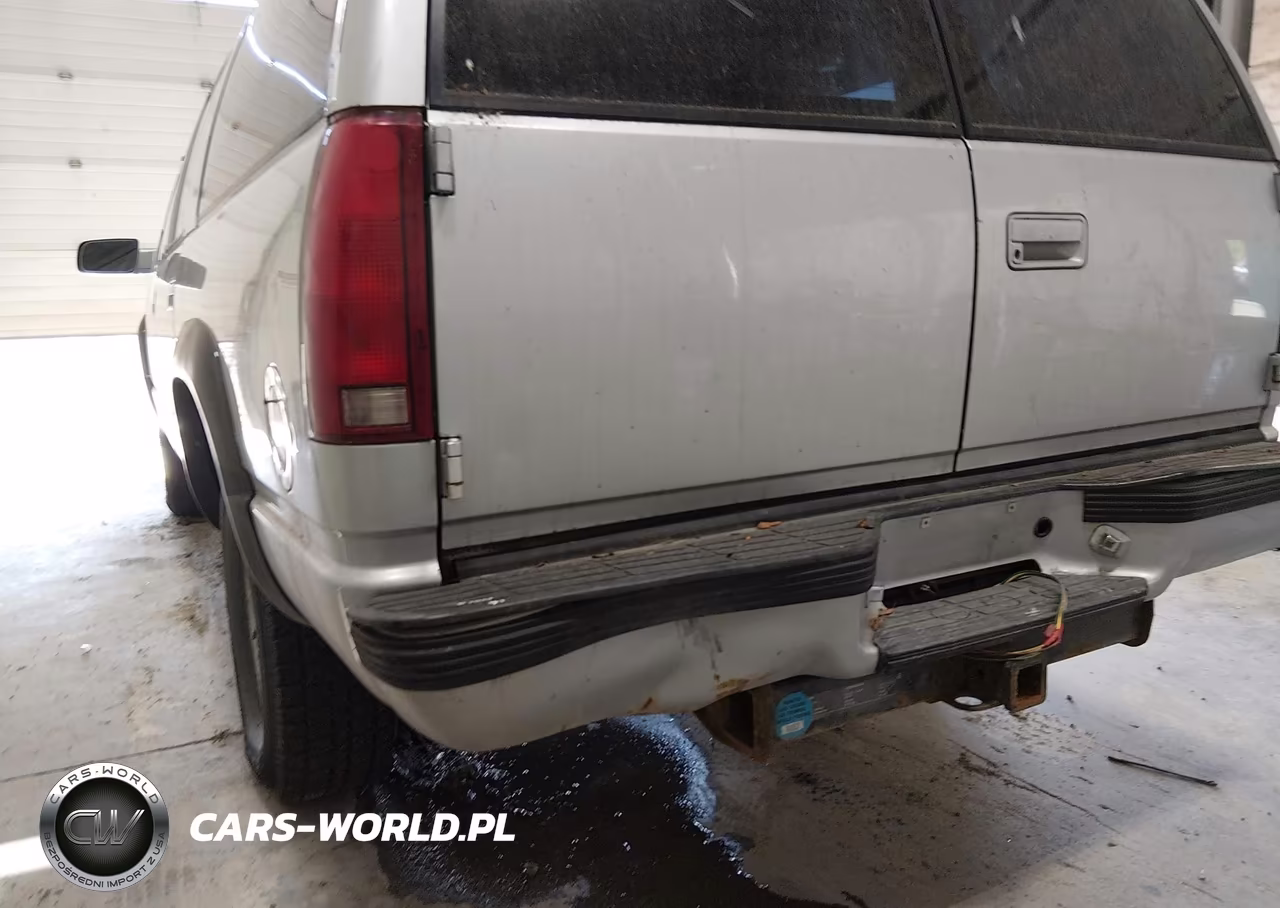 1997 Chevrolet Suburban 1500 VIN:3GNFK16RXVG186348 - 6