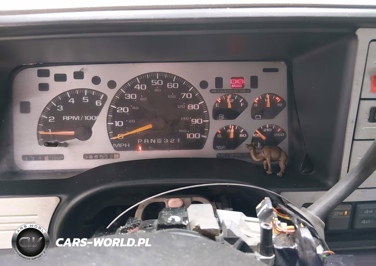 1997 Chevrolet Suburban 1500 VIN:3GNFK16RXVG186348 - 7