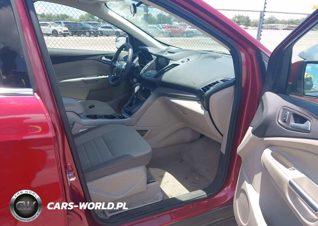 2016 Ford Escape Se VIN:1FMCU0G95GUC64626 - 5