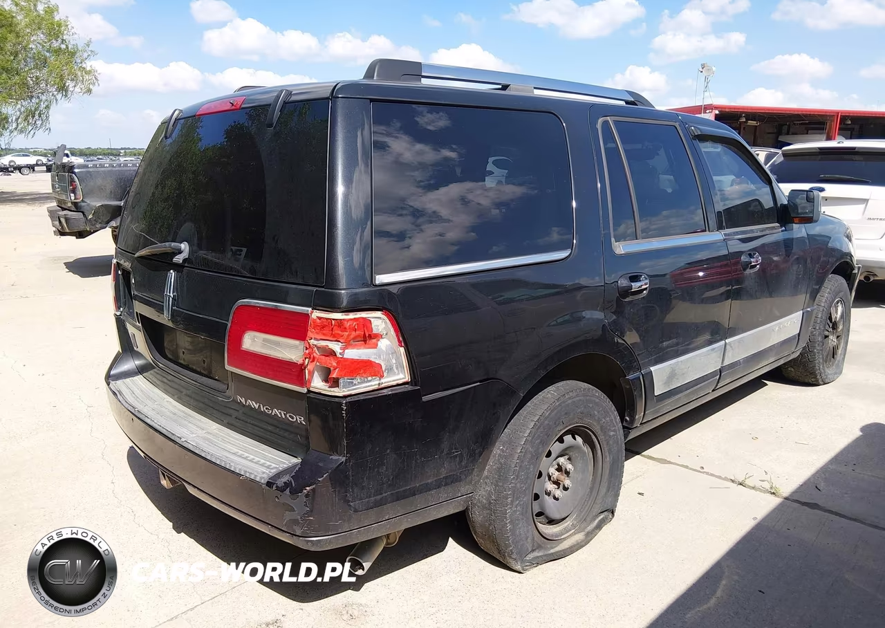 2013 Lincoln Navigator VIN:5LMJJ2H56DEL03752 - 4