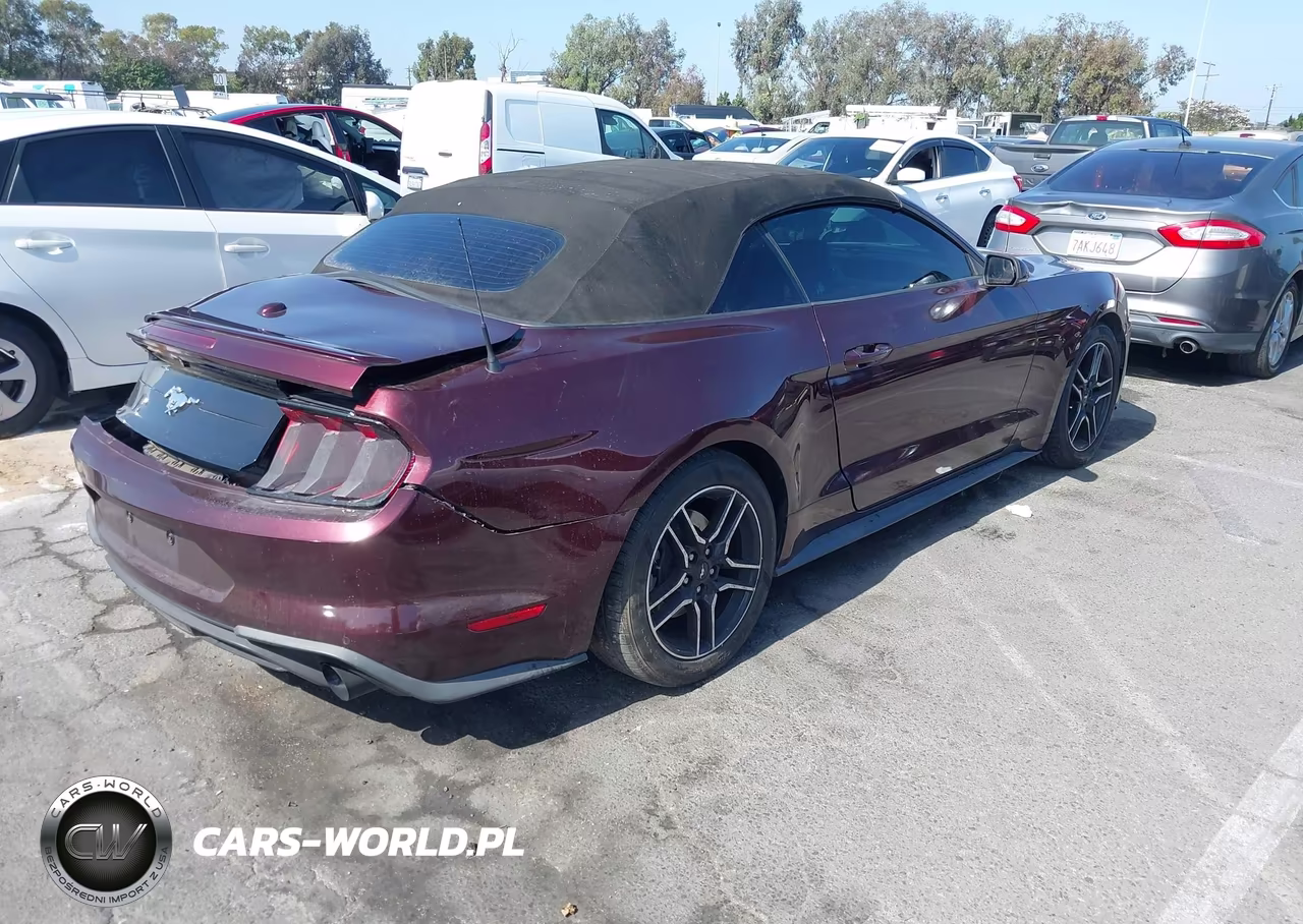 2018 Ford Mustang Ecoboost Premium VIN:1FATP8UH9J5139416 - 4