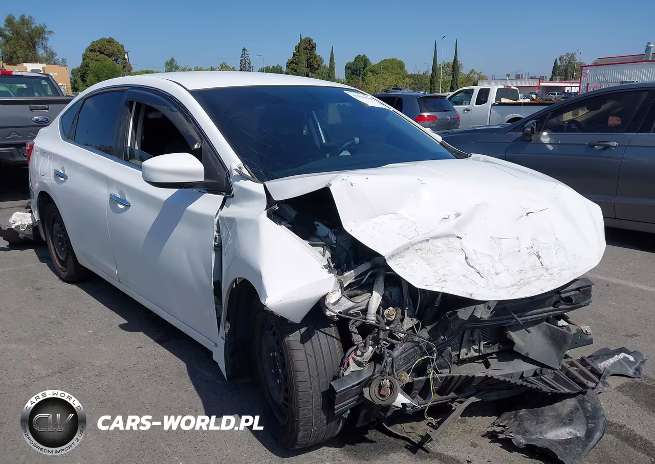 2017 Nissan Sentra S – zdjęcie 1 z 11