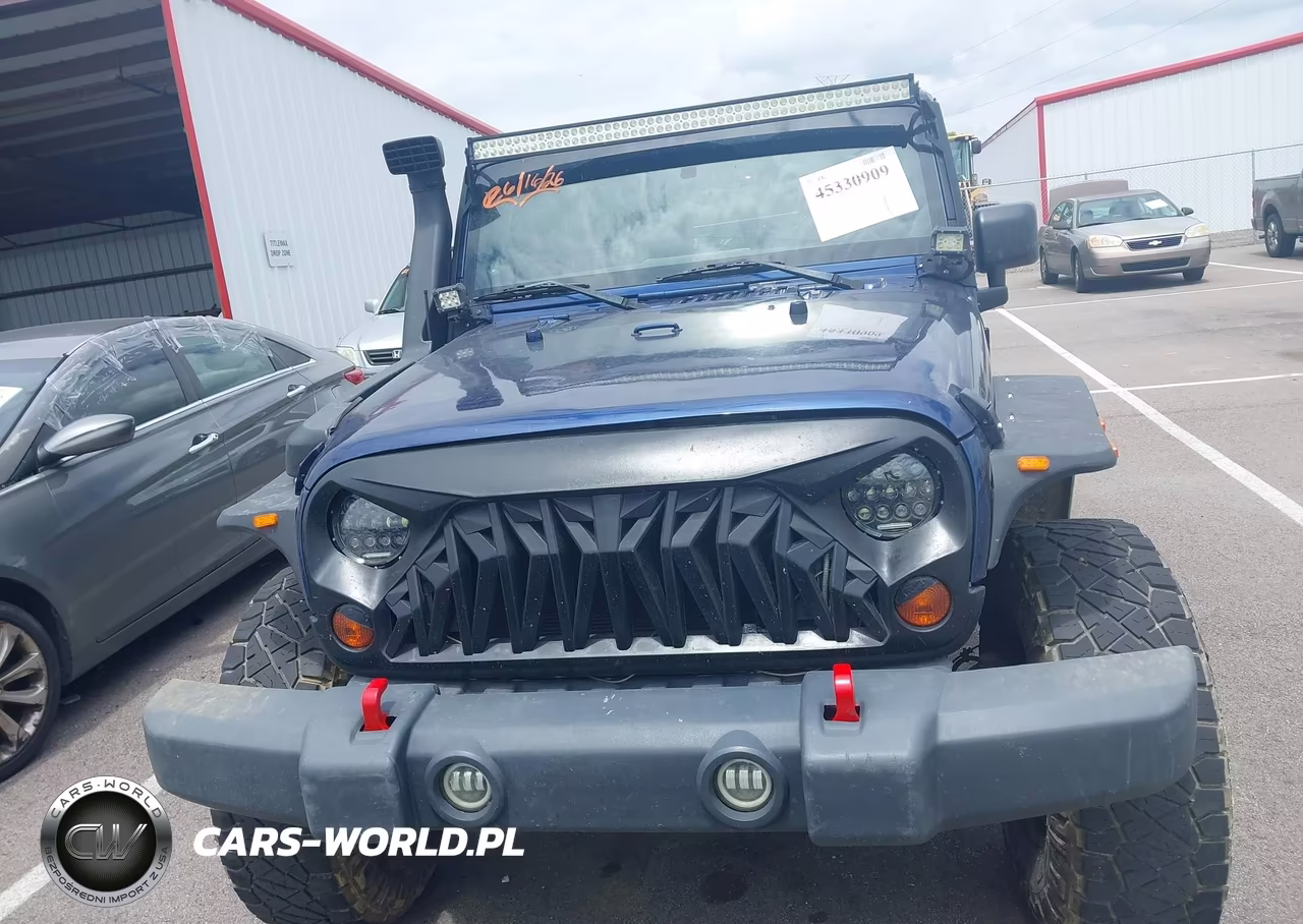 2013 Jeep Wrangler Unlimited Sahara VIN:1C4HJWEG7DL559591 - 12