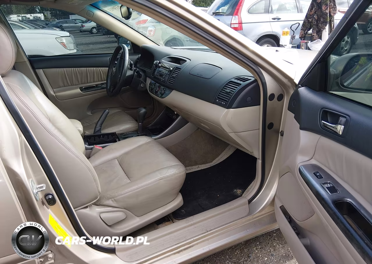 2002 Toyota Camry Se VIN:JTDBF30K620018032 - 5