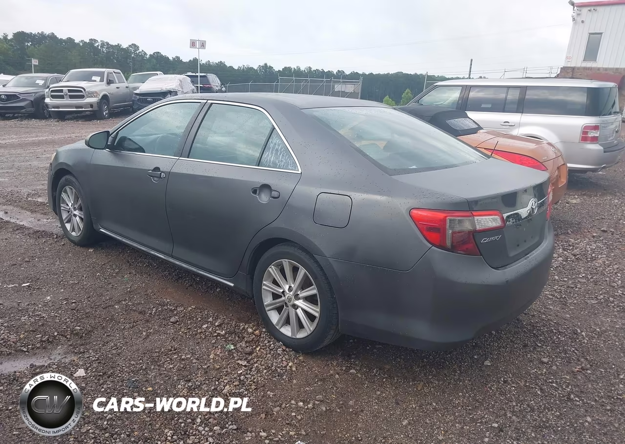 2012 Toyota Camry Xle VIN:4T4BF1FK1CR213219 - 3
