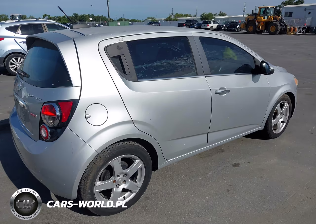 2016 Chevrolet Sonic Ltz Auto VIN:1G1JE6SB4G4137932 - 4
