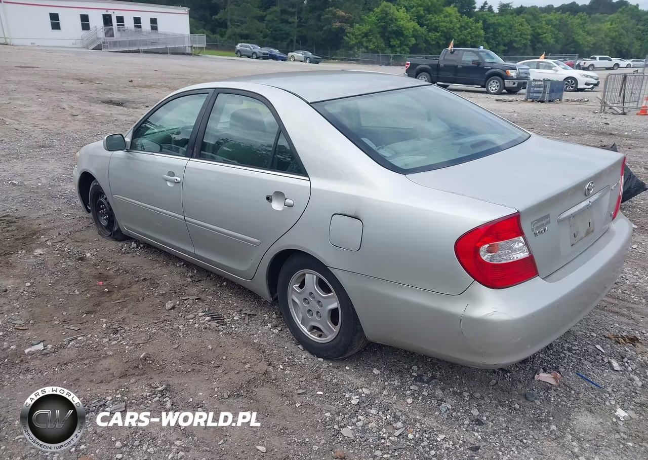 2003 Toyota Camry Le V6 VIN:4T1BF32K23U038782 - 3