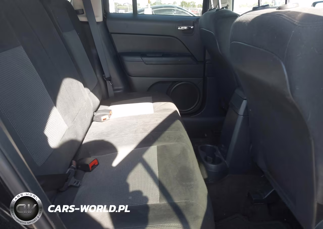 2015 Jeep Patriot Altitude Edition VIN:1C4NJPBA6FD263497 - 8