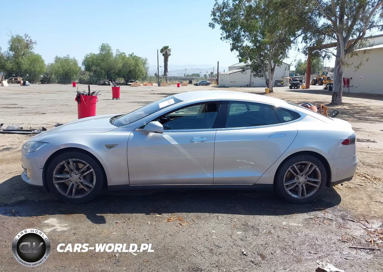2014 Tesla Model S VIN:5YJSA1S15EFP60466 - 14