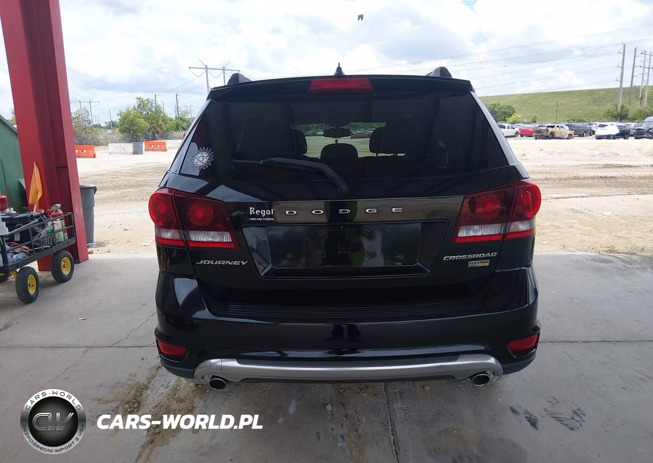 2017 Dodge Journey Crossroad Plus VIN:3C4PDCGG6HT536182 - 16
