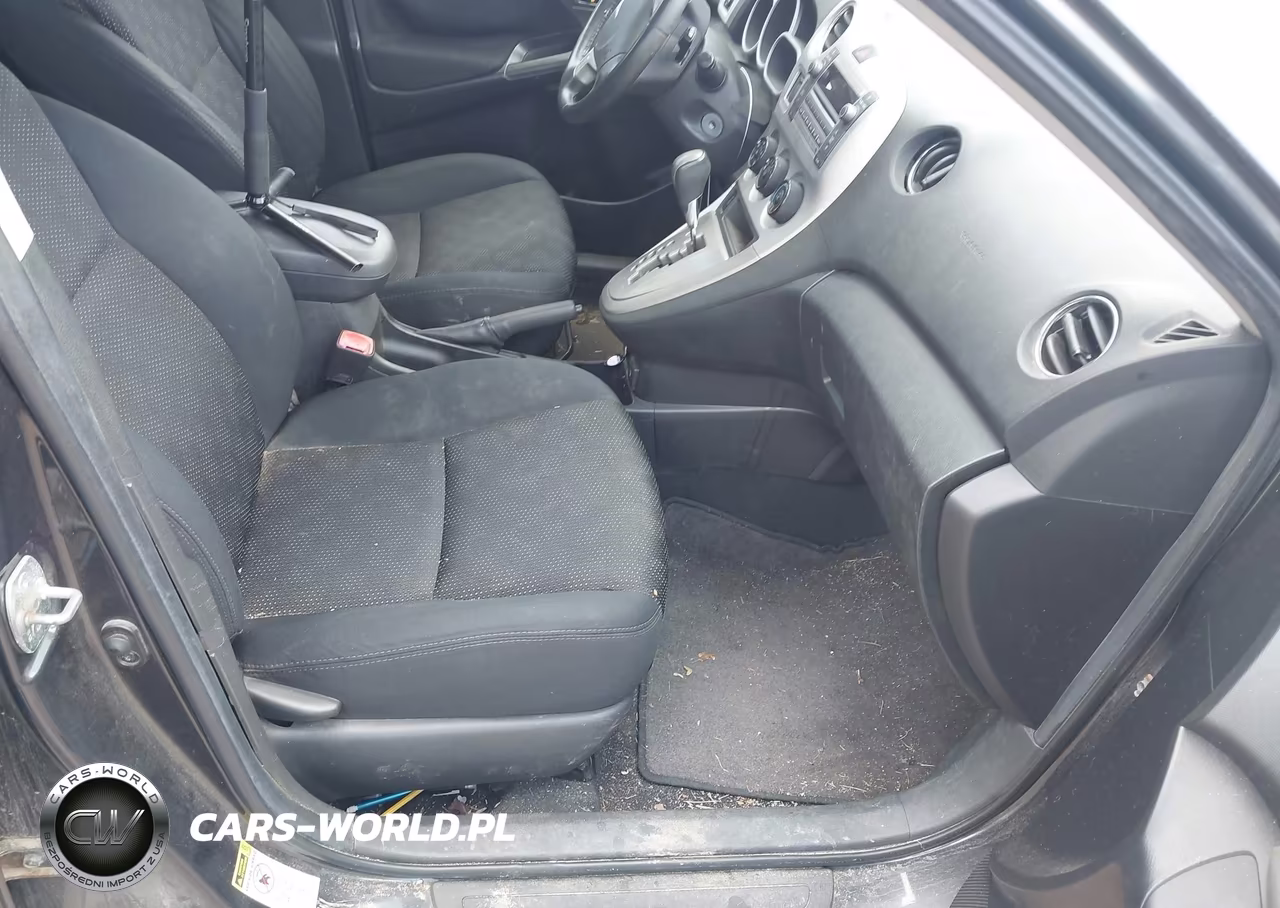 2010 Pontiac Vibe VIN:5Y2SP6E88AZ400116 - 5
