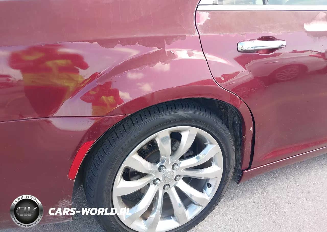 2015 Chrysler 300C VIN:2C3CCAEG1FH842130 - 6