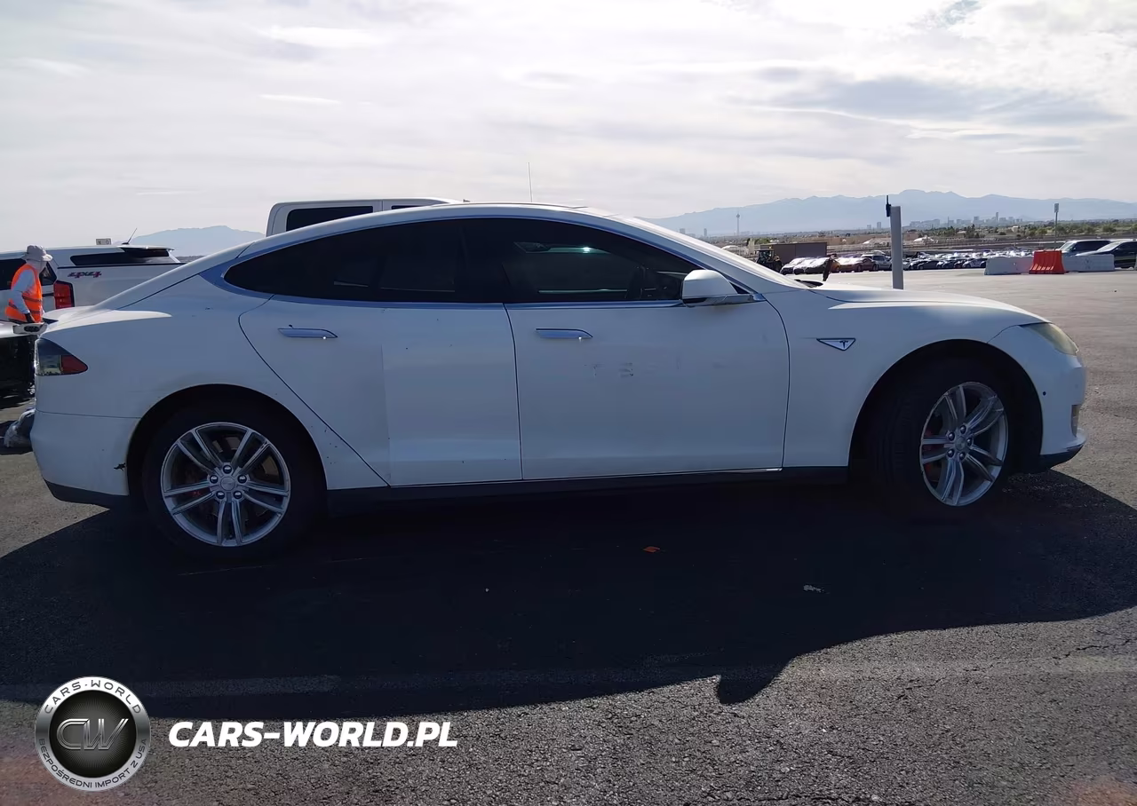 2015 Tesla Model S 70D-85D-P85D VIN:5YJSA1H23FFP77297 - 14