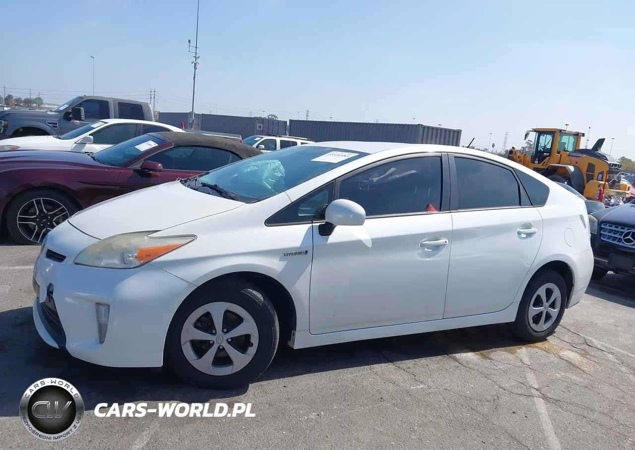 2012 Toyota Prius Three VIN:JTDKN3DU8C1612762 - 14