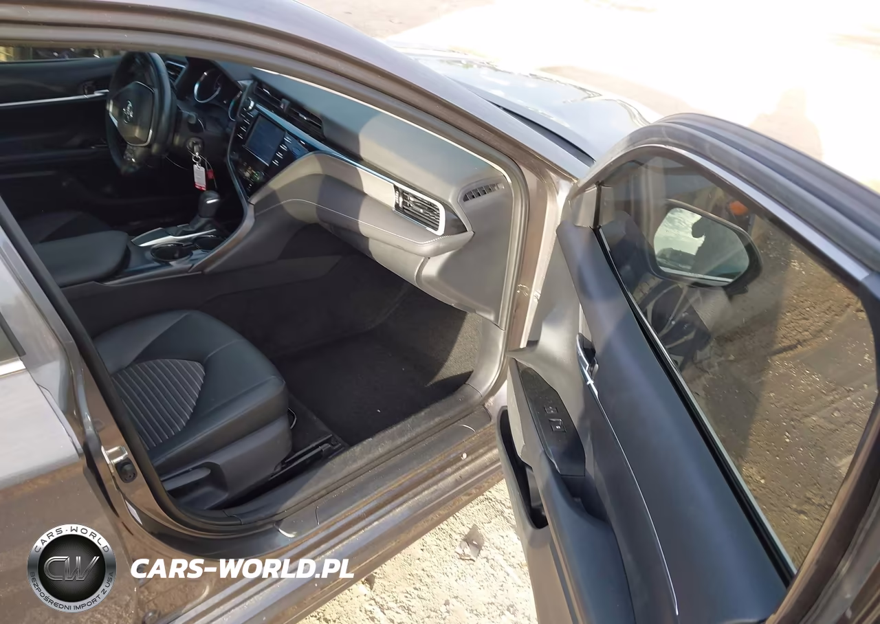 2018 Toyota Camry Se VIN:4T1B11HK4JU658038 - 5