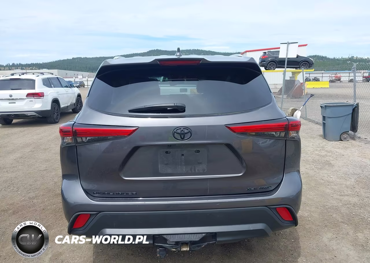 2022 Toyota Highlander Xle VIN:5TDGZRBH3NS588007 - 16