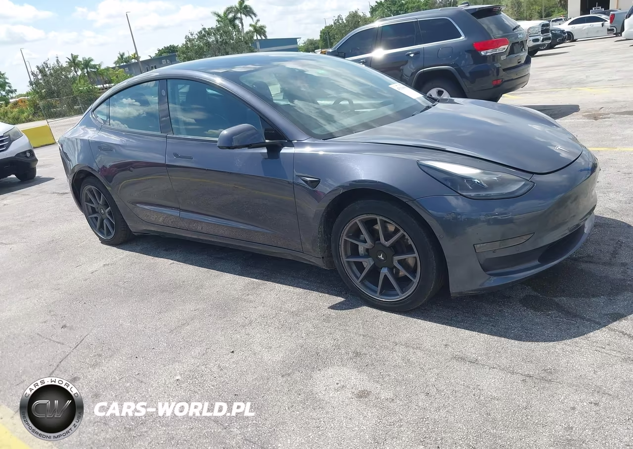 2021 Tesla Model 3 Standard Range Plus Rear-Wheel Drive – zdjęcie 1 z 16