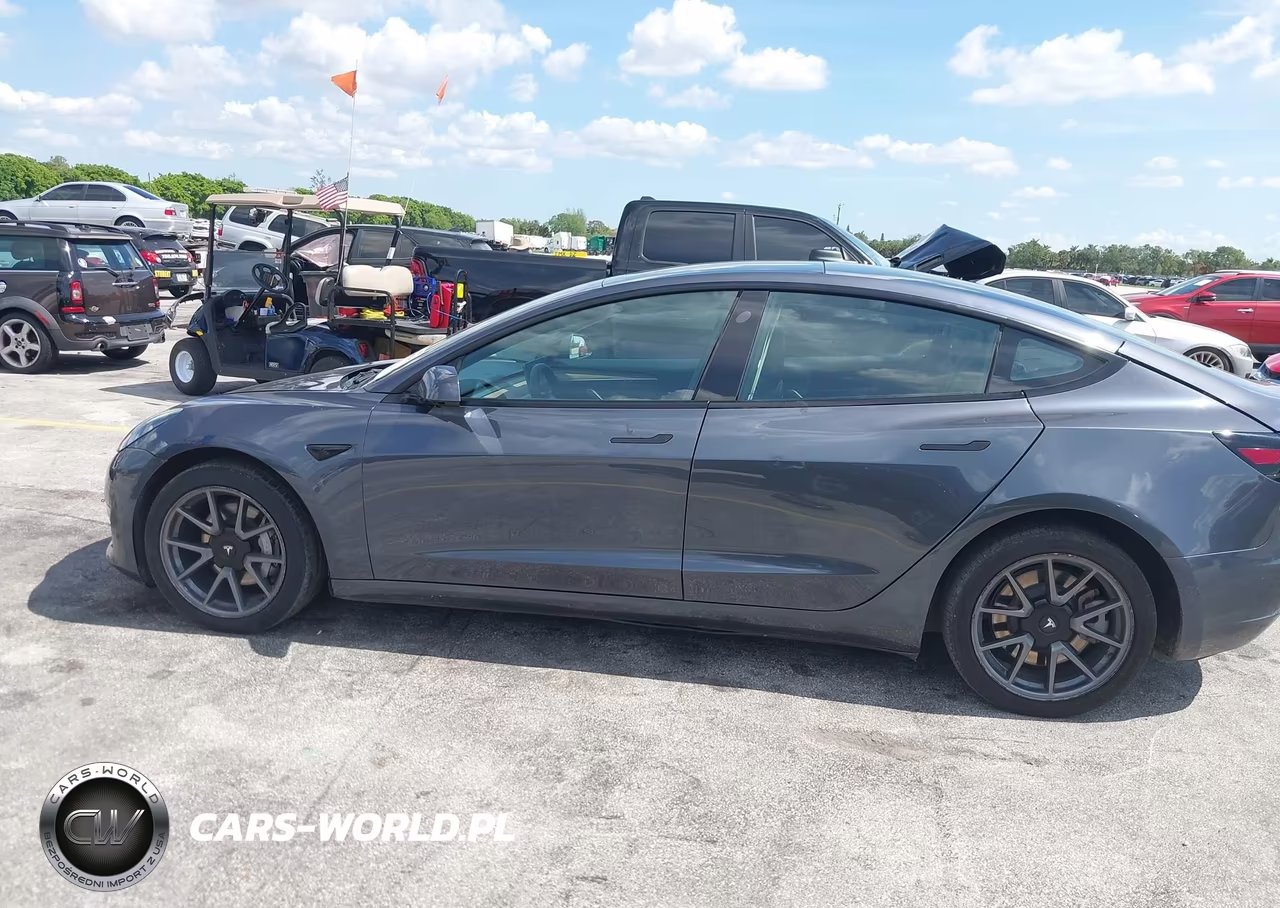 2021 Tesla Model 3 Standard Range Plus Rear-Wheel Drive VIN:5YJ3E1EA3MF095165 - 14