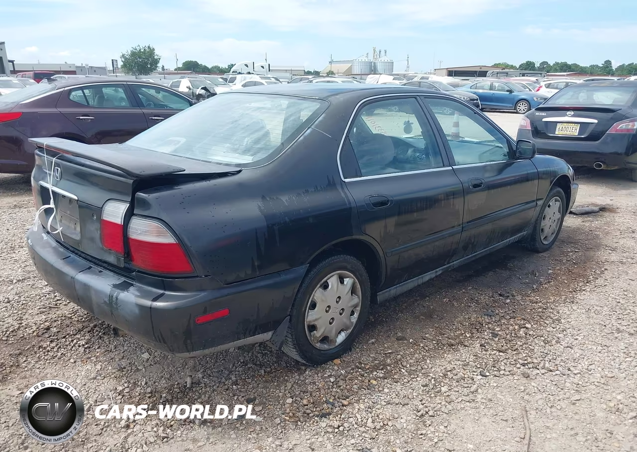 1996 Honda Accord Lx-Ex VIN:1HGCD5636TA037926 - 4