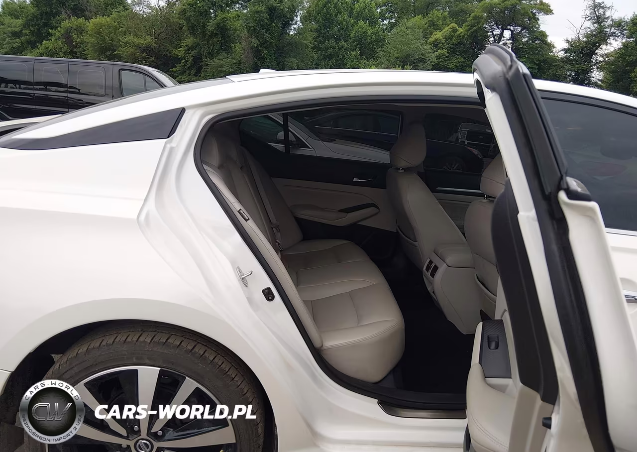 2019 Nissan Altima 2.5 Platinum VIN:1N4BL4FW5KC251767 - 8