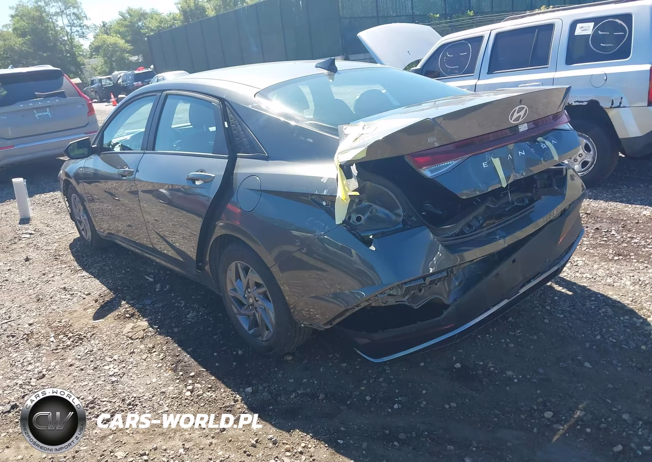 2024 Hyundai Elantra Sel VIN:KMHLM4DG5RU751080 - 3