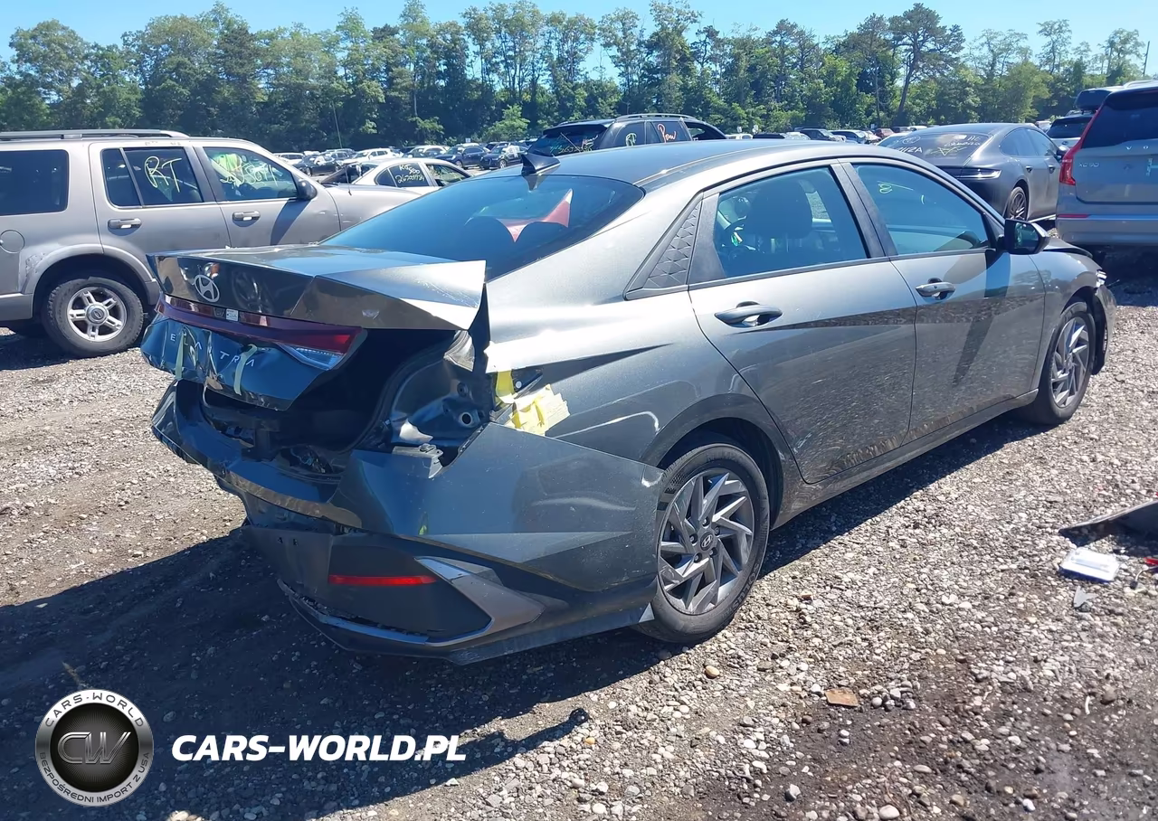 2024 Hyundai Elantra Sel VIN:KMHLM4DG5RU751080 - 4
