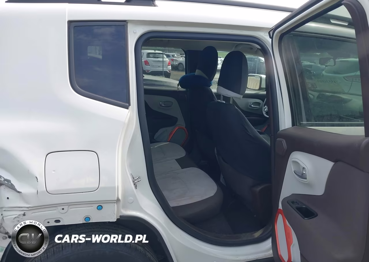 2015 Jeep Renegade Latitude VIN:ZACCJBBT0FPB64841 - 8