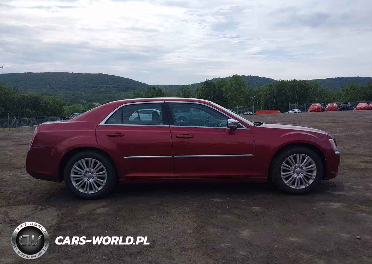 2014 Chrysler 300 VIN:2C3CCARG1EH151060 - 13