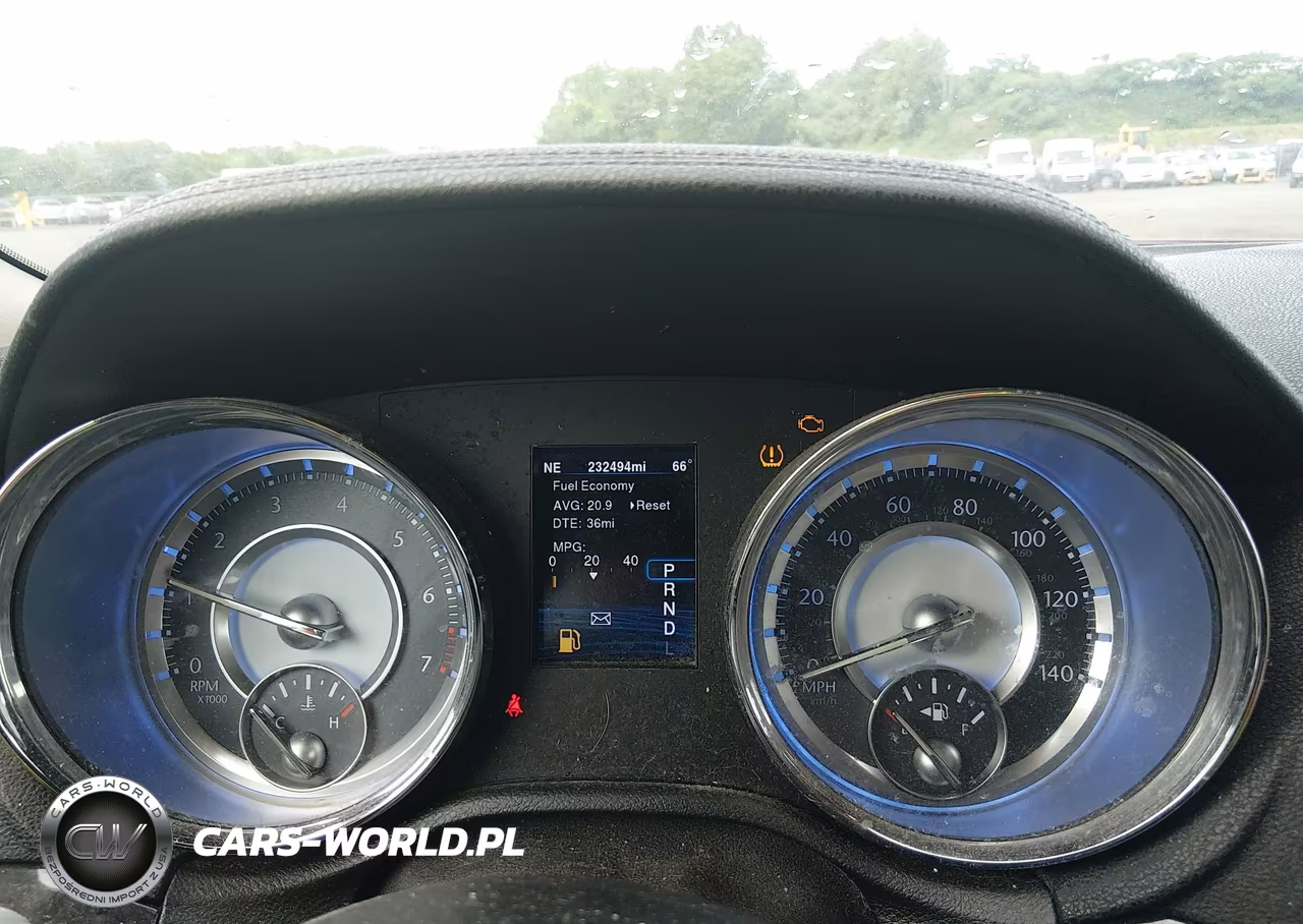 2014 Chrysler 300 VIN:2C3CCARG1EH151060 - 7