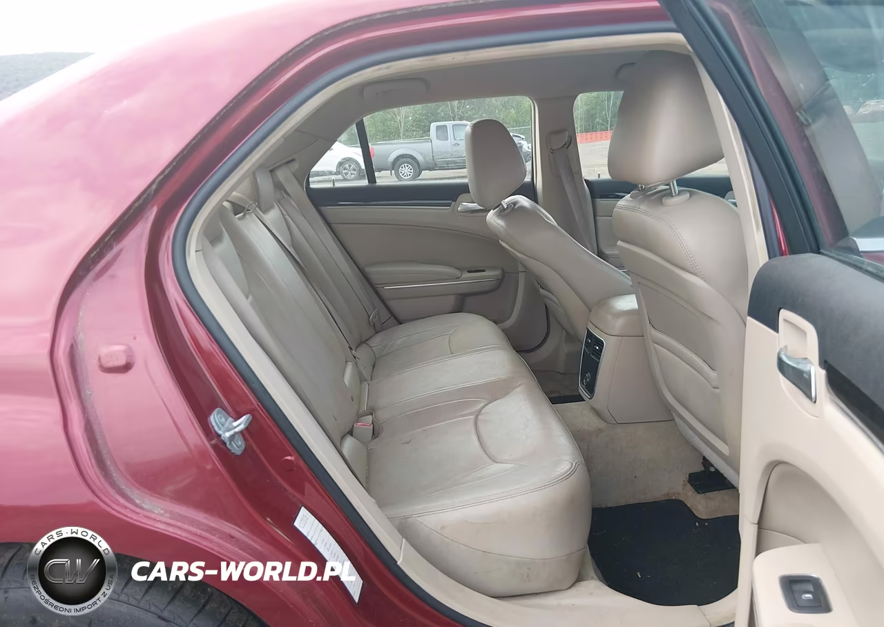 2014 Chrysler 300 VIN:2C3CCARG1EH151060 - 8