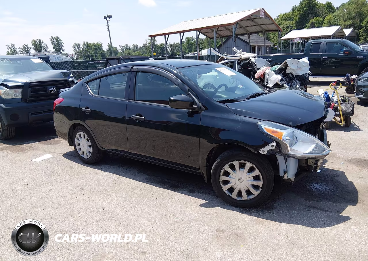 2019 Nissan Versa 1.6 S+